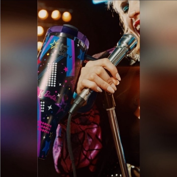 STANLEY x BARBIE 65th Anniversary 80’ ROCKERS Quencher 40oz & Barbie Rocker doll - Picture 7 of 16